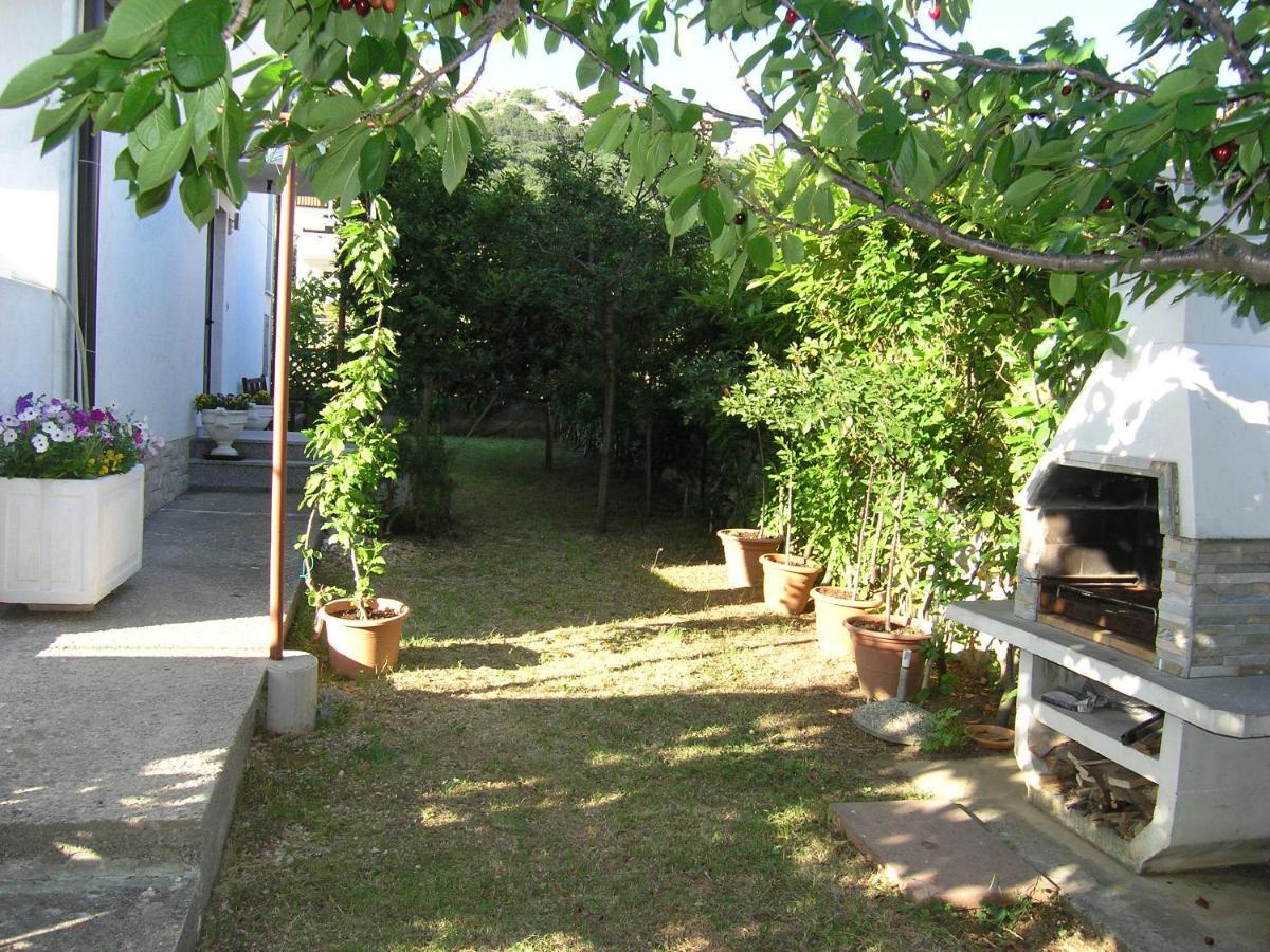 באסקה Apartments Mari With Terrace מראה חיצוני תמונה