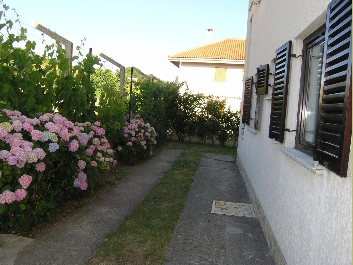 באסקה Apartments Mari With Terrace מראה חיצוני תמונה